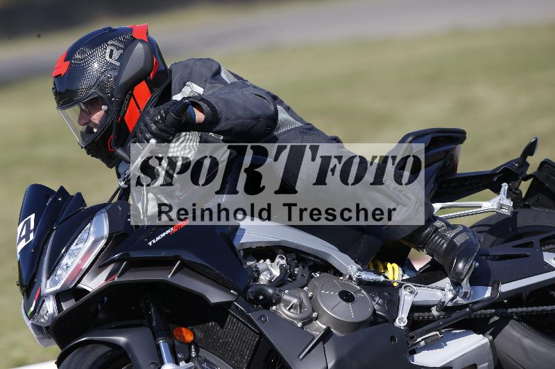 /Archiv-2025/49 26.08.2025 Cornu Master School ADR/blau-bleu/14